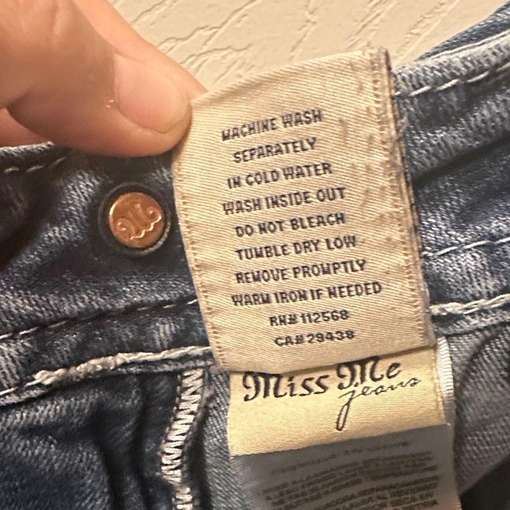 Miss Me Boot Cut Relaxed Jeans SIZE 28 Low Rise Inseam 34  Blue Women Teen - Picture 8 of 11